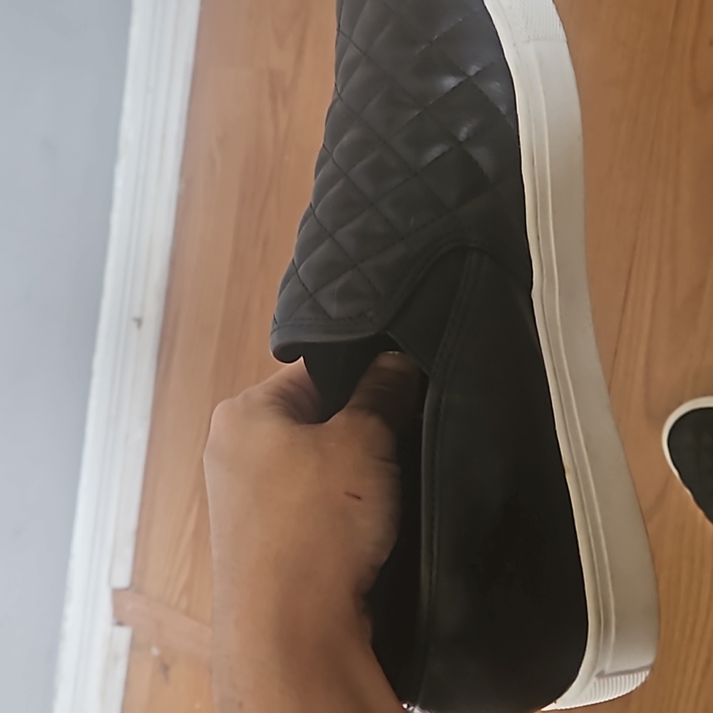 Shoes - Picture 3 of 3